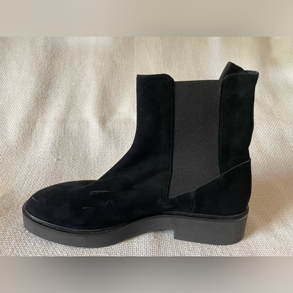 Stuart Weitzman Henley Chelsea boot - Picture 4 of 13